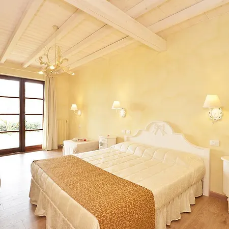 Bed & Breakfast La Gemma Sul 3*